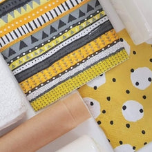 Încarcă imaginea în vizualizatorul Galerie, Kit personalizare lumanari Yellow